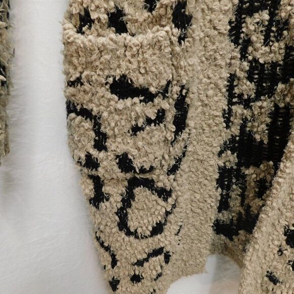 Rachel Zoe S Leopard Print Super Soft & Fluffy Tunic Sweater EUC - Picture 2 of 4